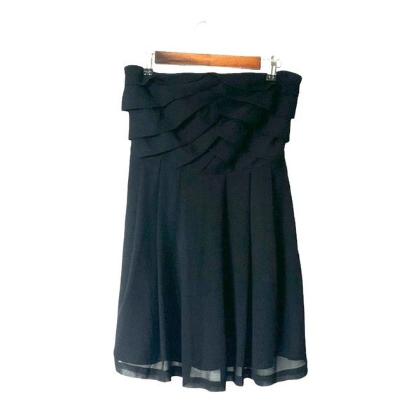Express Vintage Y2K Black Strapless Mini Dress Ruffles Concert Party LBD Size 6 - Picture 1 of 7